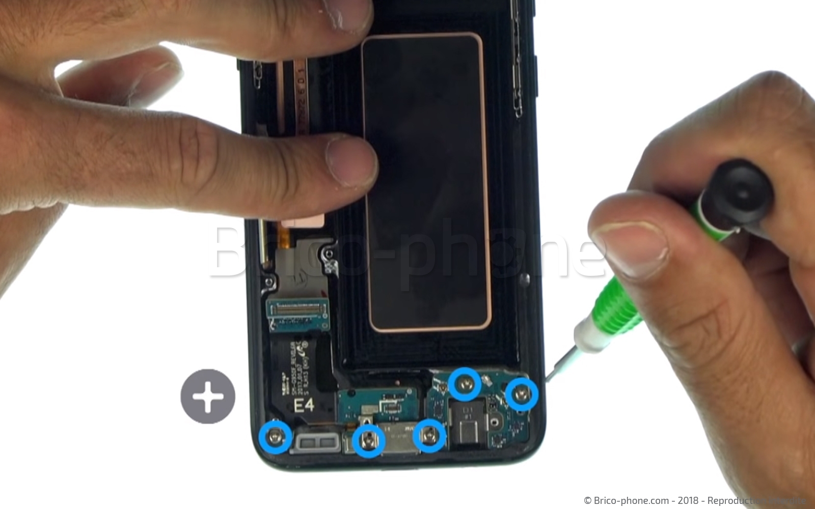 Changement du connecteur de charge sur Galaxy S8 photo 1